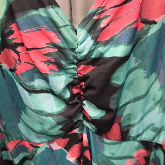 torrid Pastel Floral Top in Mint & Soft Pink - Picture 10 of 10